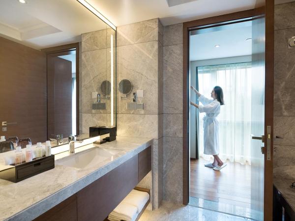 Fraser Suites Shenzhen, Near Huaqiang North Business Zone, Infinity pool, Offer 1 free breakfast : photo 2 de la chambre studio exécutif