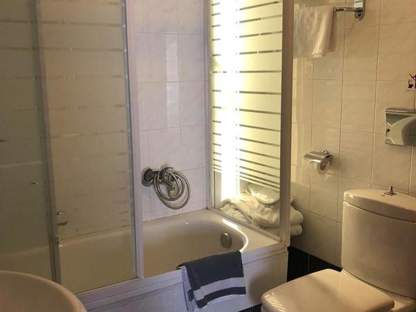 Philippion : photo 1 de la chambre suite junior - vue sur piscine