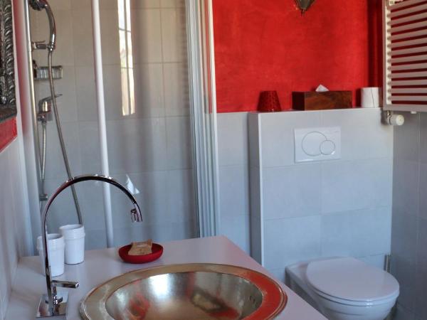 Hostellerie de Genève : photo 3 de la chambre suite