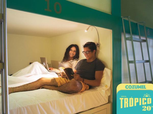 Hostel Tropico 20º OceanFront : photo 1 de la chambre lit double dans dortoir mixte 