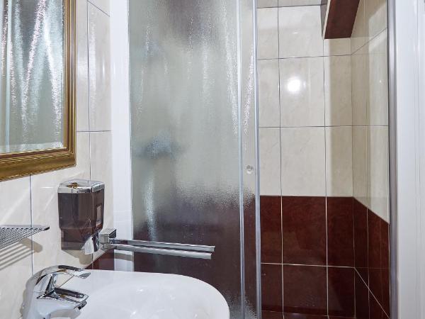 Apartments Giron : photo 9 de la chambre chambre double deluxe