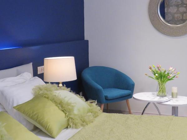 Apartments Giron : photo 6 de la chambre chambre double deluxe