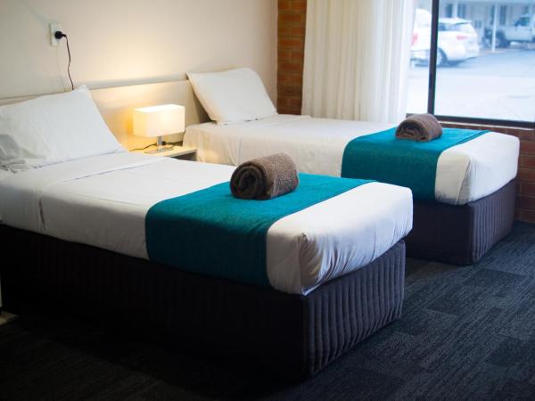 Sunnybank Star Hotel : photo 6 de la chambre chambre familiale avec kitchenette