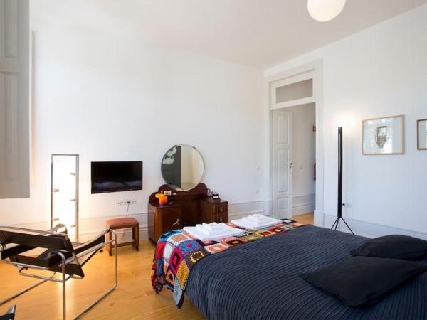 14º Esquadra — Cais das Pedras Guest House : photo 6 de la chambre chambre deluxe (2 adultes + 1 enfant)