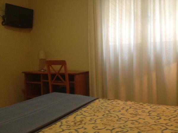 Hotel Hispania : photo 9 de la chambre chambre simple