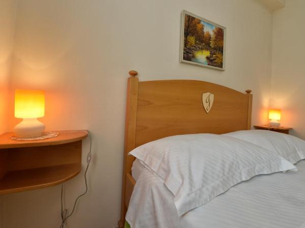 Bed and breakfast Julia : photo 4 de la chambre chambre double