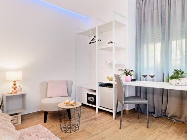 INFINITY CENTAR Zagreb : photo 6 de la chambre chambre double deluxe