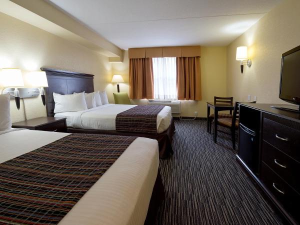 Country Inn & Suites by Radisson, Niagara Falls, ON : photo 4 de la chambre chambre avec 2 grands lits queen-size