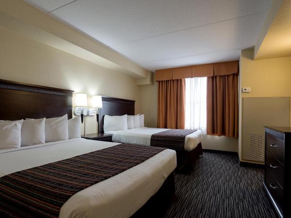 Country Inn & Suites by Radisson, Niagara Falls, ON : photo 7 de la chambre suite 1 chambre avec 2 lits queen-size et canapé-lit - non-fumeurs