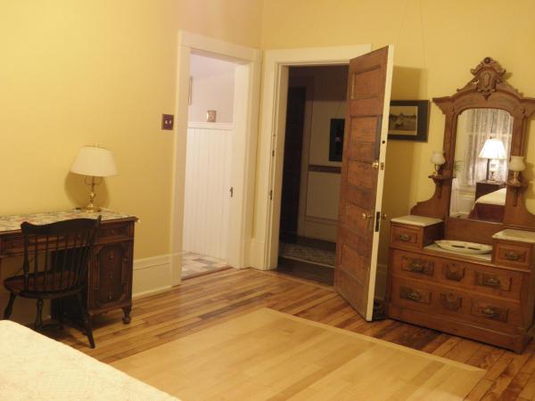 Lehmann House Bed & Breakfast : photo 4 de la chambre chambre lit queen-size deluxe