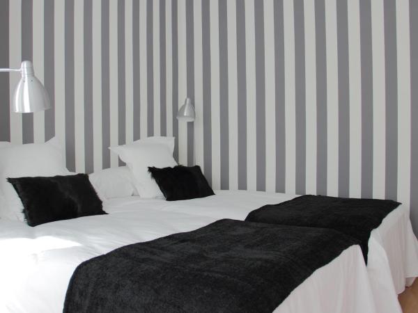 7 Moons Bed & Breakfast : photo 1 de la chambre chambre lits jumeaux avec salle de bains privative séparée