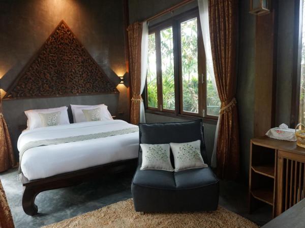 Baansuwanburi : photo 2 de la chambre chambre lit king-size - vue sur jardin