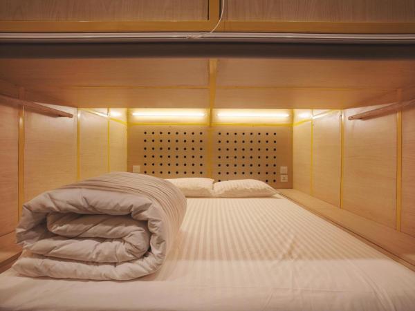 Konko Hostel Jakarta : photo 2 de la chambre lit dans dortoir mixte de 10 lits