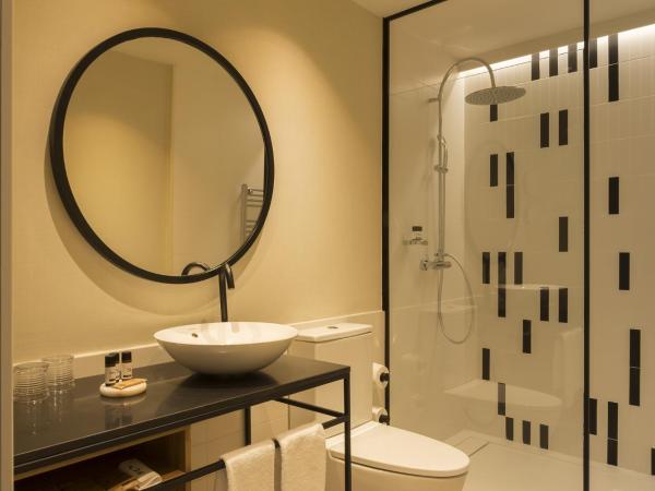 ICON Embassy : photo 5 de la chambre chambre triple