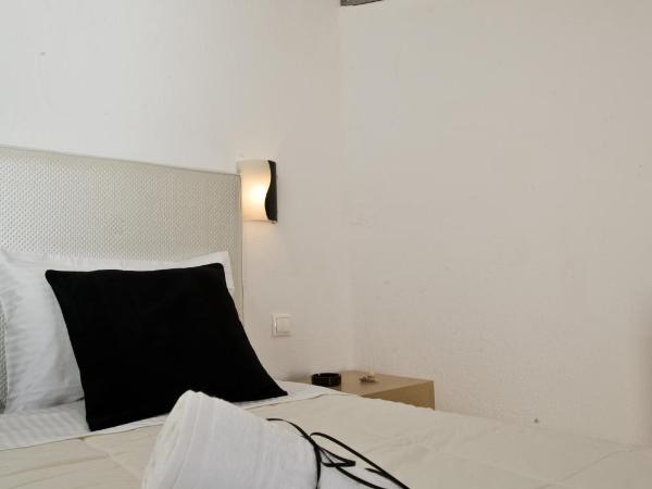 Zannis Hotel : photo 2 de la chambre chambre double deluxe avec balcon