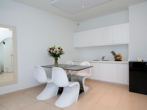 Zannis Hotel : photo 4 de la chambre suite deluxe - vue sur mer