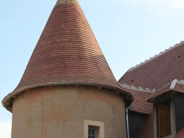 Château Besson : photo 8 de la chambre chambre lit king-size - accessible aux personnes à mobilité réduite