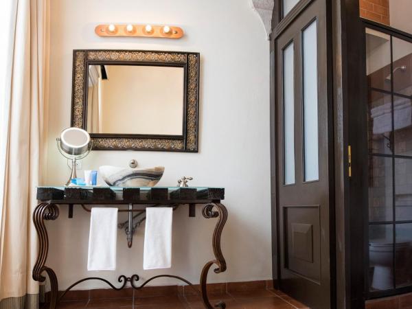 Hotel Herencia By Hosting House : photo 5 de la chambre suite junior