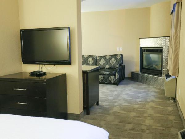 Days Inn by Wyndham Calgary Airport : photo 4 de la chambre king one bedroom suite - non-smoking 