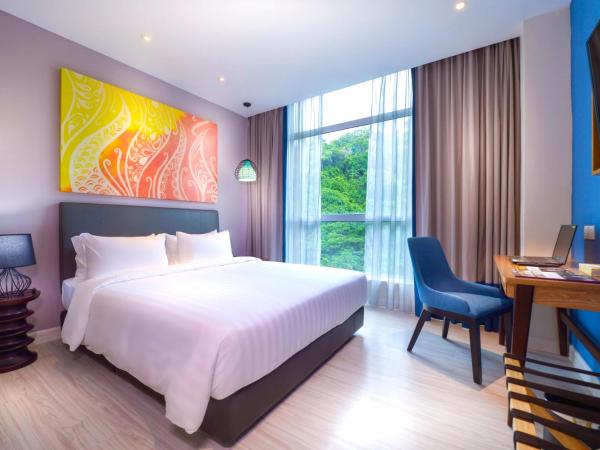 Mercure Kota Kinabalu City Centre : photo 3 de la chambre chambre lit king-size supérieure - vue sur jardin