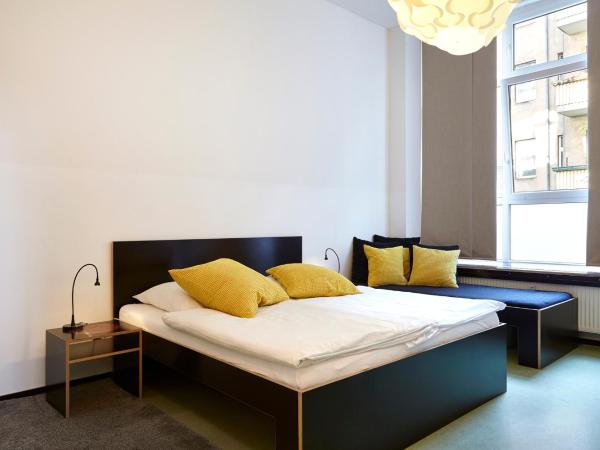 Hüttenpalast : photo 4 de la chambre chambre double avec salle de bains privative