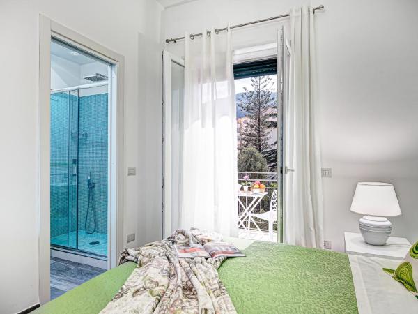 I colori di Sorrento : photo 2 de la chambre chambre double avec balcon