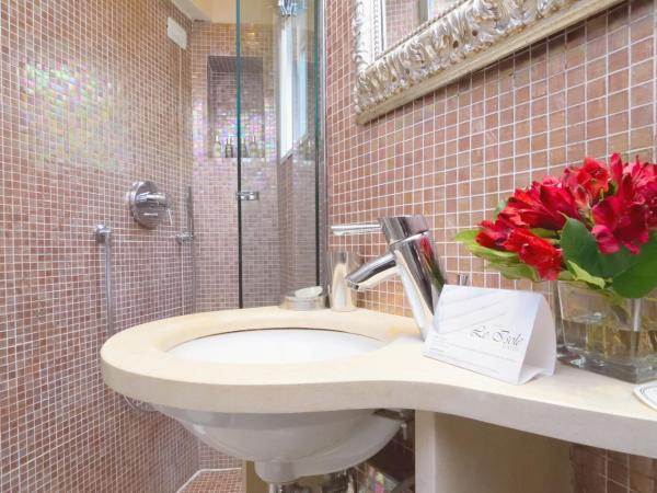 Hotel Le Isole : photo 6 de la chambre chambre double ou lits jumeaux - vue sur canal