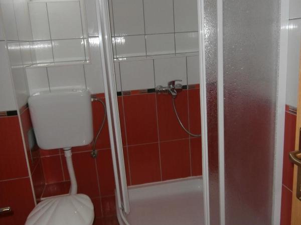 Guest House Klaudija : photo 1 de la chambre chambre triple