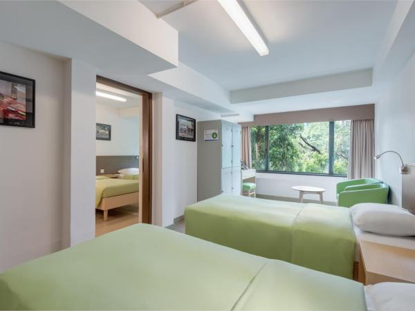 YHA Mei Ho House Youth Hostel : photo 2 de la chambre lit dans dortoir mixte de 4 lits 