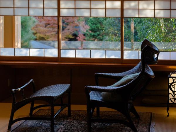 Kyoto Nanzenji Ryokan Yachiyo : photo 6 de la chambre chambre familiale de luxe avec balcon et baignoire extérieure