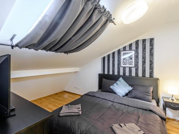 Riverside SPIRIT : photo 2 de la chambre appartement avec terrasse (7 adultes)