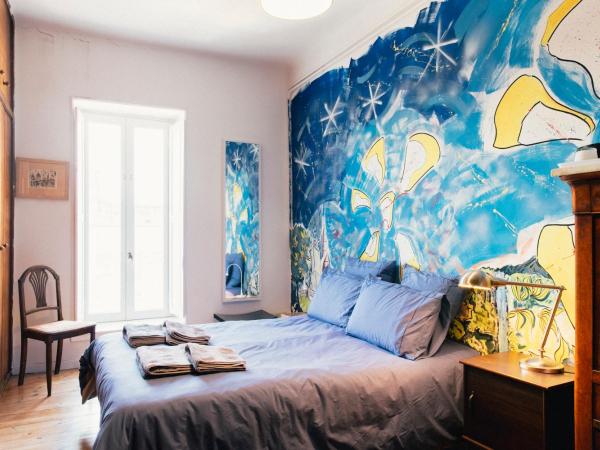 Maison de charme d'Arles : photo 1 de la chambre chambre double - vue sur jardin