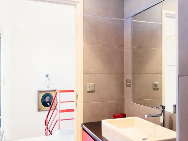 Maison de charme d'Arles : photo 4 de la chambre chambre double - vue sur jardin