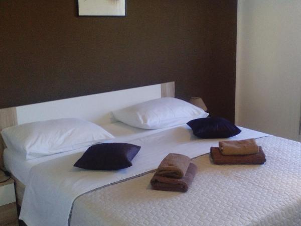 Guest House Ana : photo 3 de la chambre appartement - rez-de-chaussée