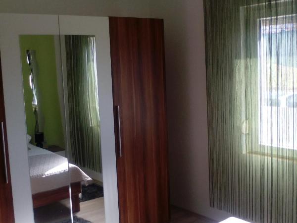 Guest House Ana : photo 2 de la chambre appartement - rez-de-chaussée