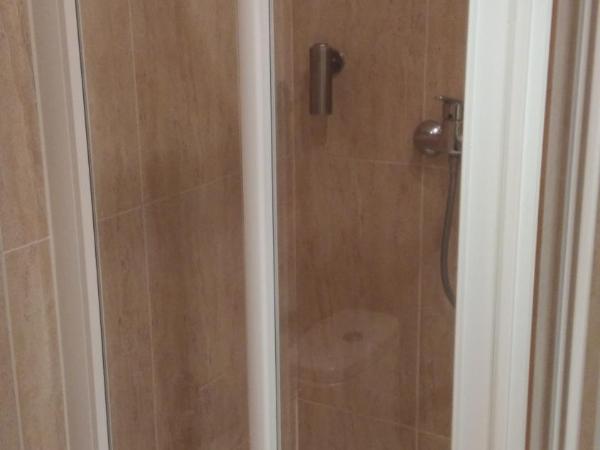 Hostal Puerta del Valle : photo 1 de la chambre chambre double