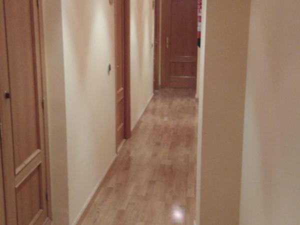 Hostal Puerta del Valle : photo 3 de la chambre chambre lits jumeaux