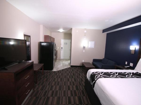 Home Inn and Suites Memphis : photo 7 de la chambre king kitchenette suite