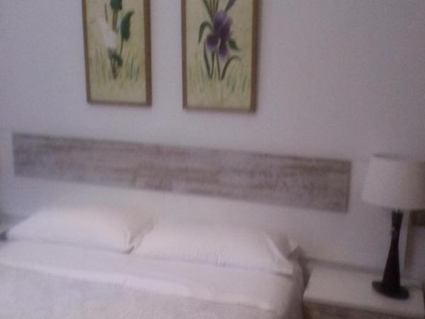 Pensión Room Pamplona : photo 3 de la chambre chambre double ou lits jumeaux avec salle de bains privative externe