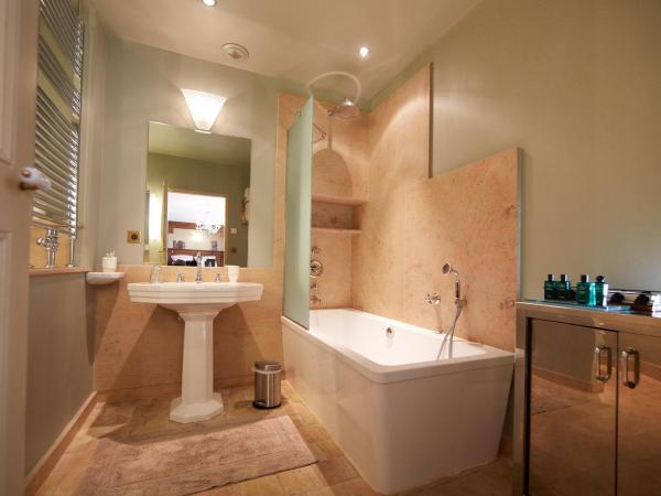 Le Clos Sainte-Marguerite : photo 6 de la chambre chambre double confortable n° 4
