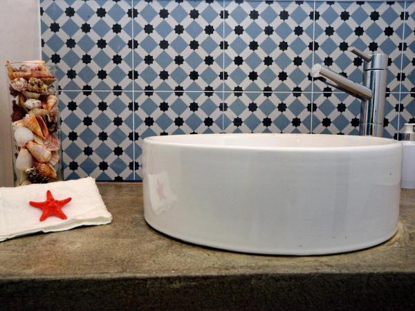 Son of a Beach Hostel : photo 8 de la chambre lit dans dortoir mixte de 8 lits 