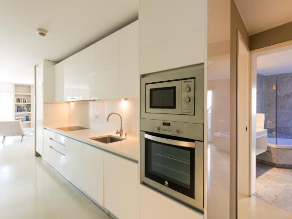 Hotel Pateo - Lisbon Lounge Suites : photo 10 de la chambre appartement 1 chambre avec vue panoramique