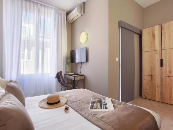 Hôtel La Villa Tosca : photo 7 de la chambre chambre supérieure double ou lits jumeaux