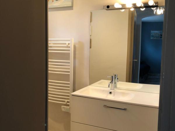 Le clos des vergers : photo 4 de la chambre chambre deluxe (2 adultes + 1 enfant)