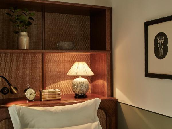 Hotel Sanders : photo 2 de la chambre chambre simple