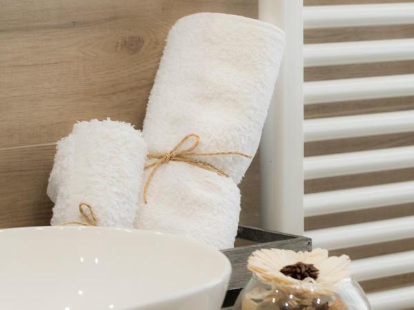 Chérie B&B - Salerno : photo 3 de la chambre chambre lit king-size - vue sur mer