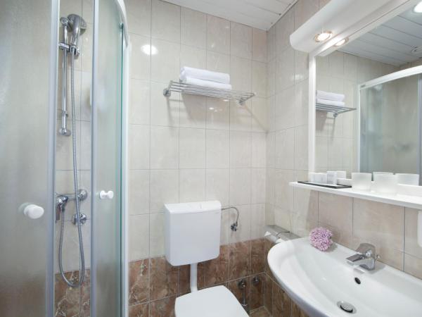 Hotel Kristal - Liburnia : photo 3 de la chambre chambre double ou lits jumeaux