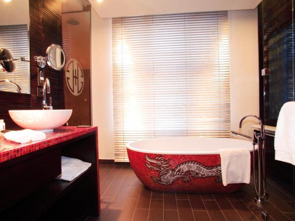 Buddha-Bar Hotel Prague : photo 4 de la chambre chambre double supérieure de luxe (2 adultes)