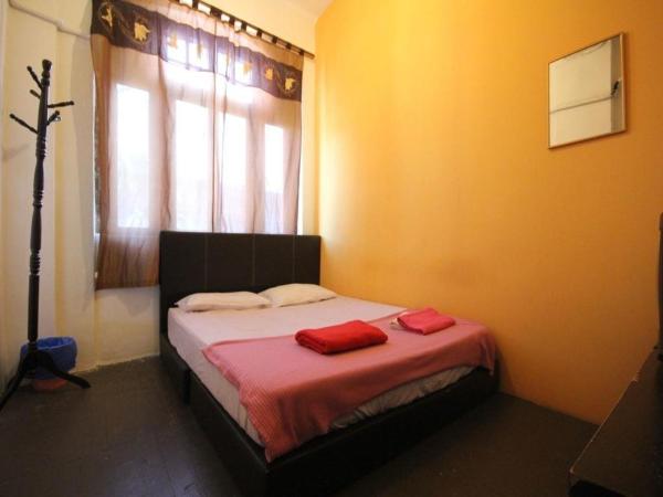 Cocoa Mews Cafe and Homestay : photo 2 de la chambre chambre double deluxe avec salle de bains commune