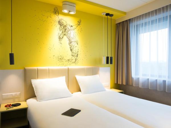 ibis Styles Haarlem City : photo 1 de la chambre chambre double cosy